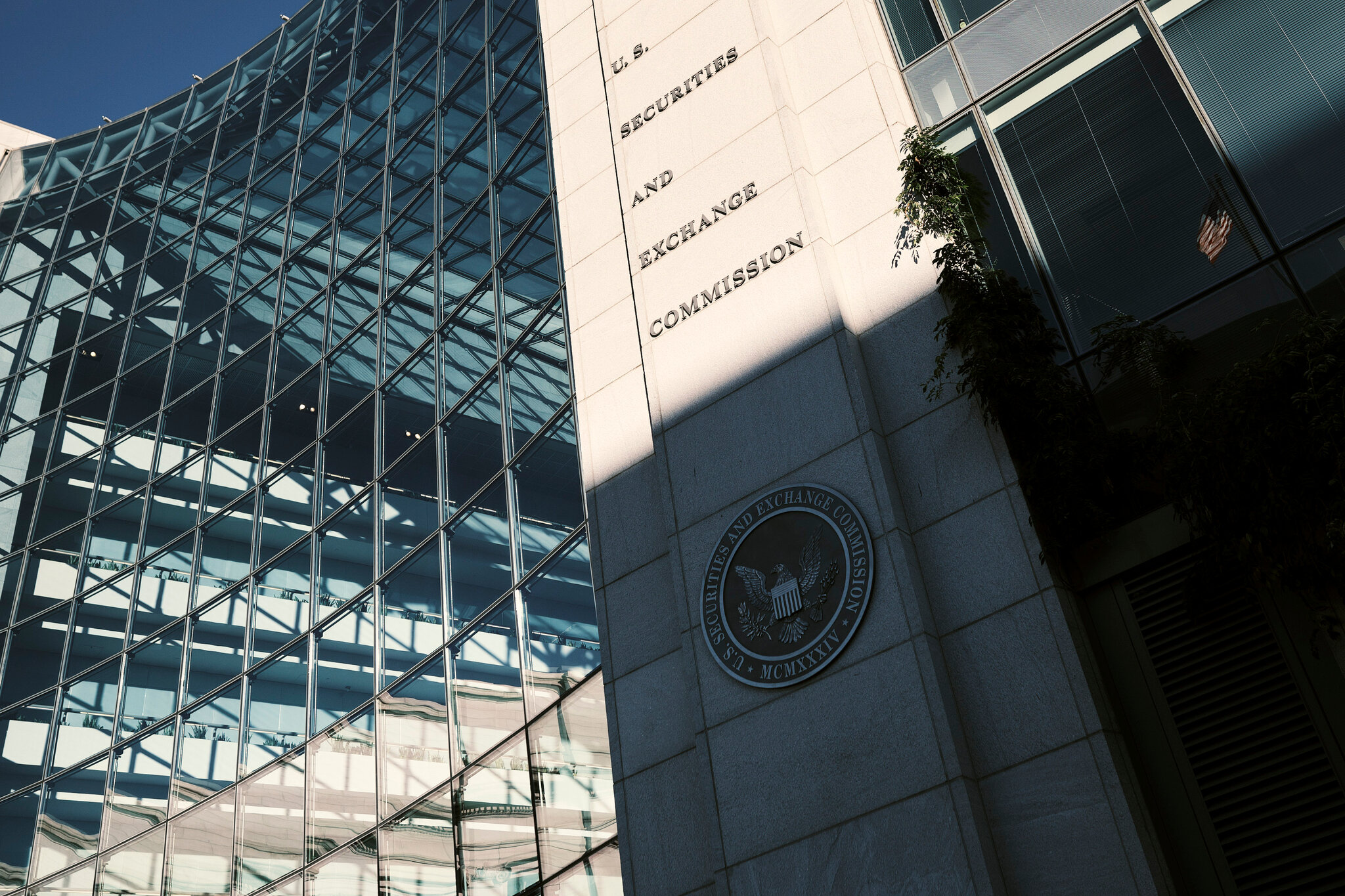 SEC's Landmark Staff Statement: Memecoins Officially Declared Non-Securities