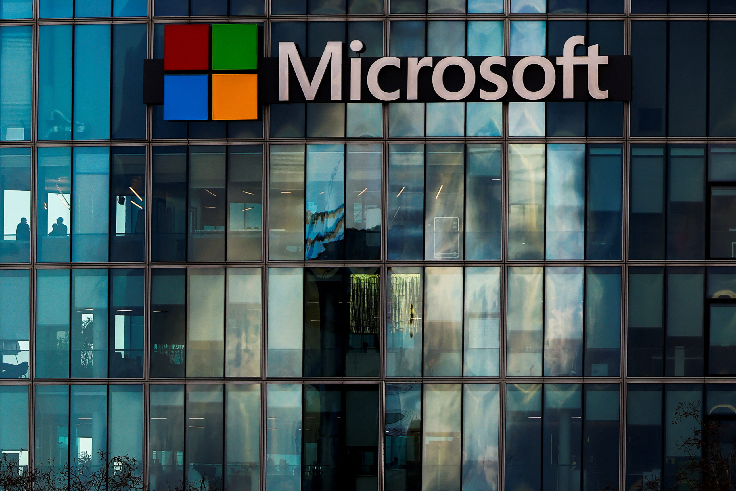 Microsoft's Canceled Data Center Leases: Impact on the Industrial Market and Financial Landscape