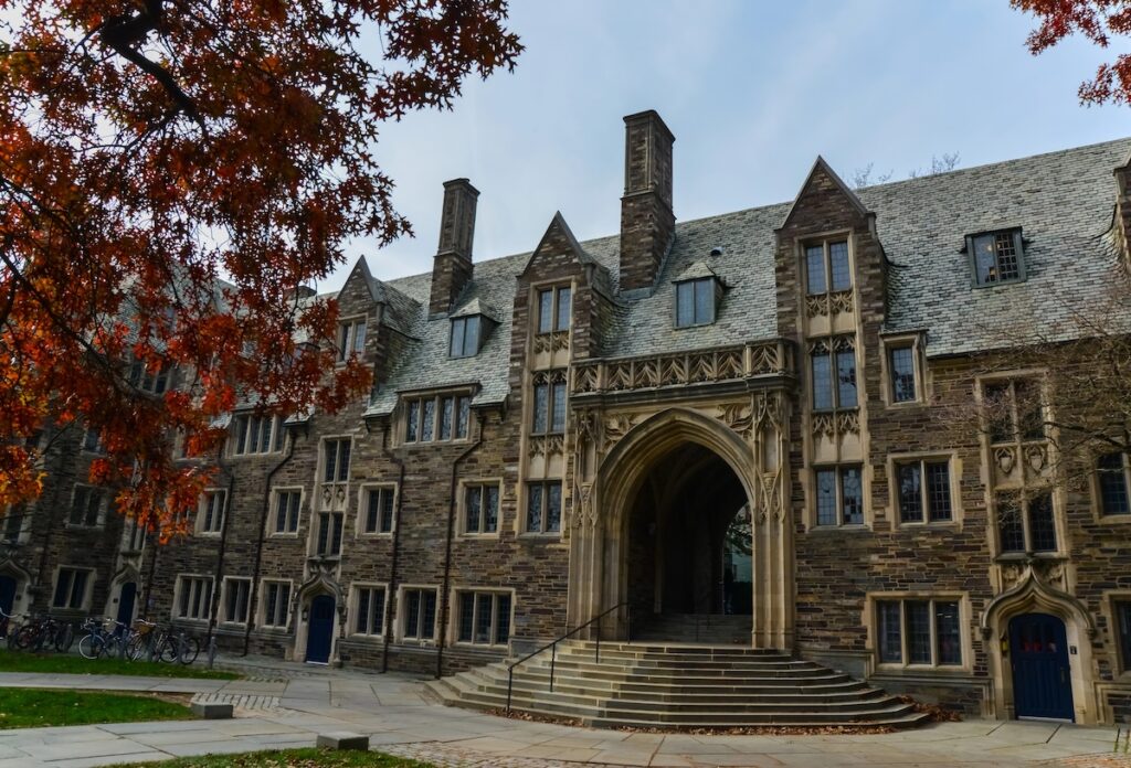 Ivy League Acceptance Charges Drop Once more In 2025